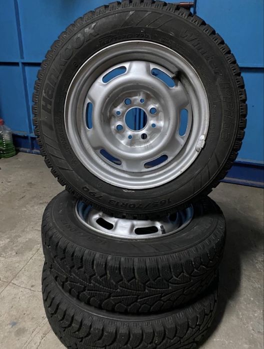 Резина зимова (1 колесо) в гарному стані