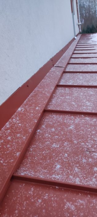 Ромент даху, криші.Покрівельні роботи. Фальц двойни.Парапет. Парапети на  плоский дах