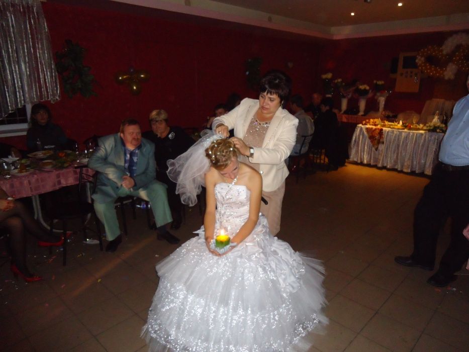 Свадебное платье