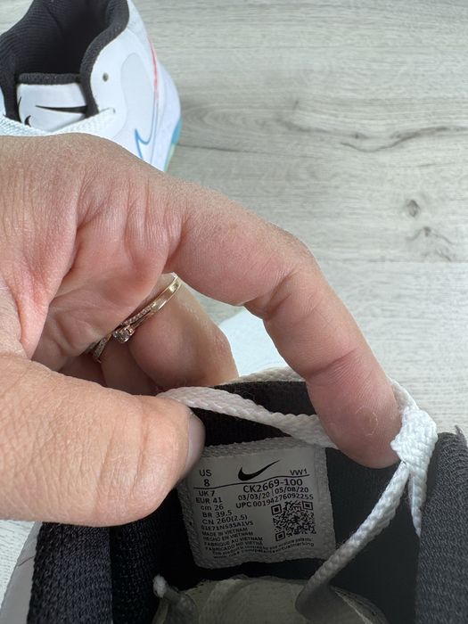 Nike Renew Run чоловічі кросівки 41 розмір