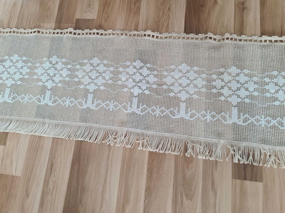 Lambrekin z frędzlami