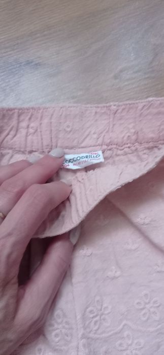 Krótkie ozdobne spodenki 104
