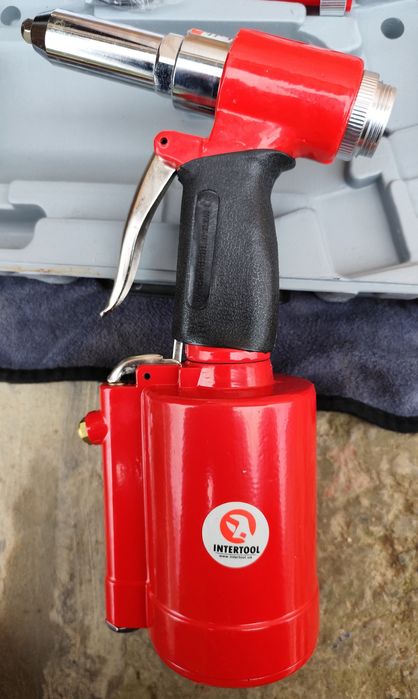 Пістолет пневматичний заклепочник INTERTOOL PT-1304
