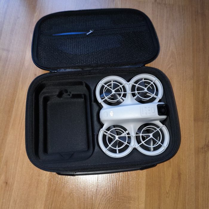 Vende se Drone DJI NEo