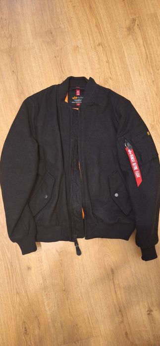 Kurtka zimowa męska Alpha Industries bomberka czarna
