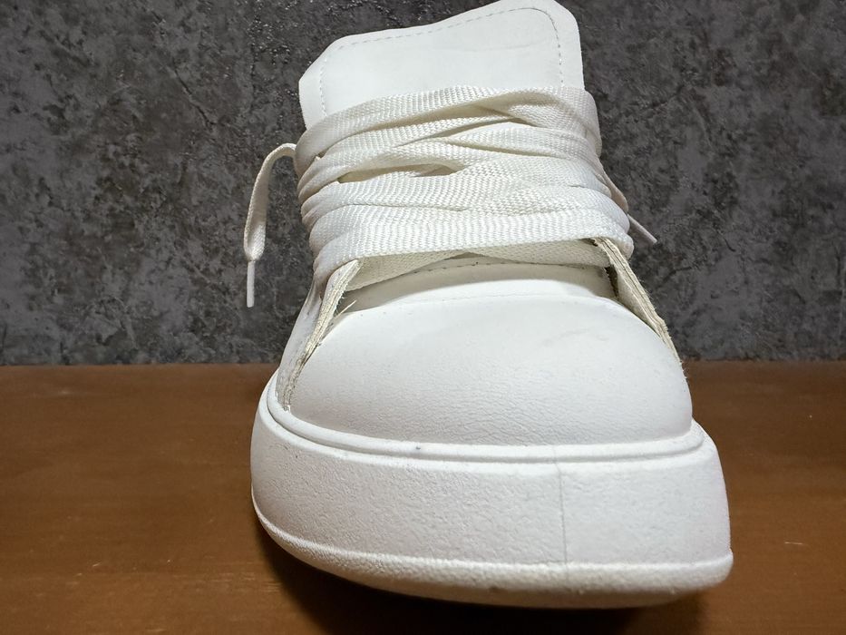 Стильні кросівки-кеди під штани та спідницю