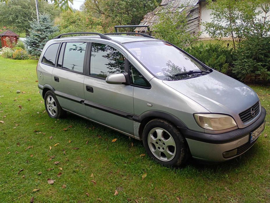Автомобіль Opel Zafira