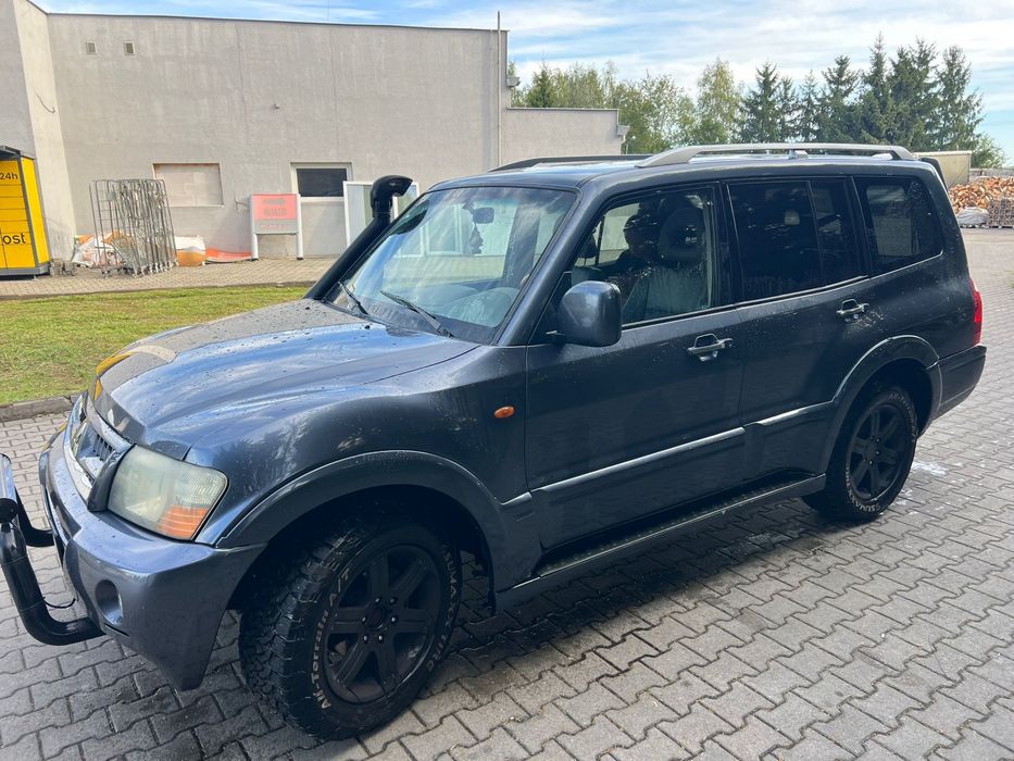 mitsubishi pajero 2004