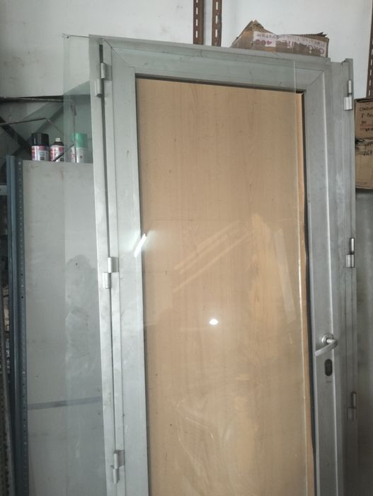 Portas em aluminio.