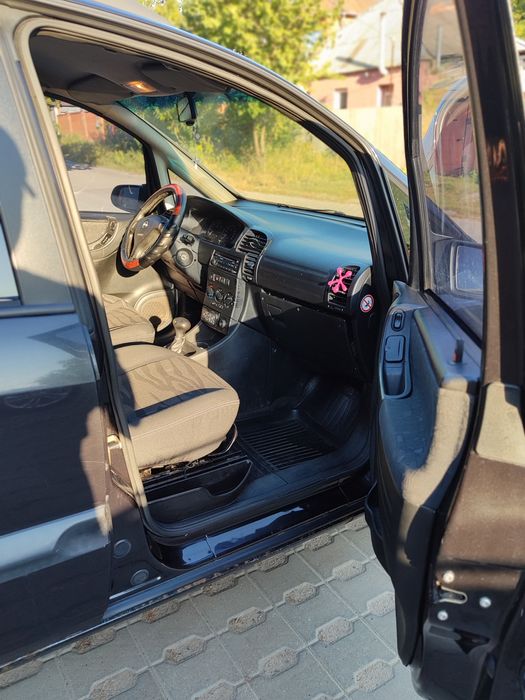 Opel Zafira 2000 Опель Зафіра автомат