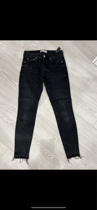 Spodnie Zara  jeans 38 M