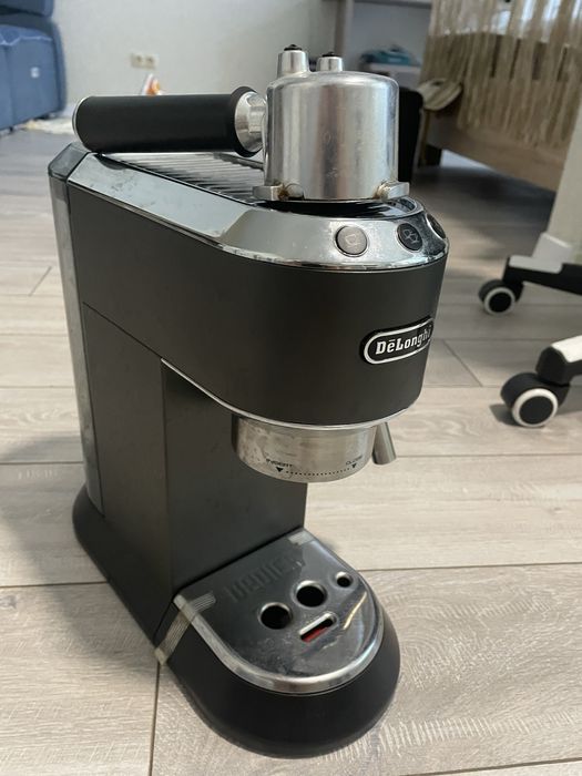 Кавомашина Delonghi