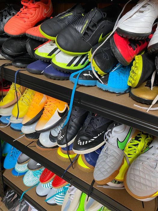 Сороконожки,сороконіжки,футзалки,бутси,найк,адідас,adidas,nike,розмір