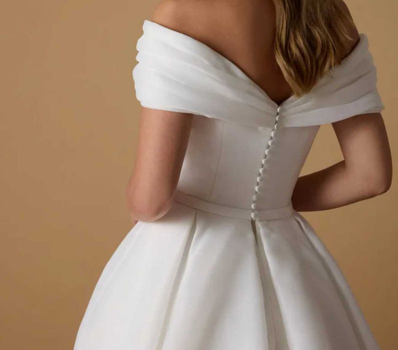 Vestido de Noiva em Organza