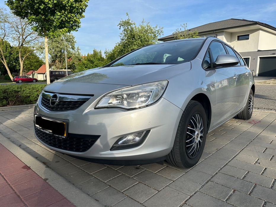 Opel Astra j 1.4 2010