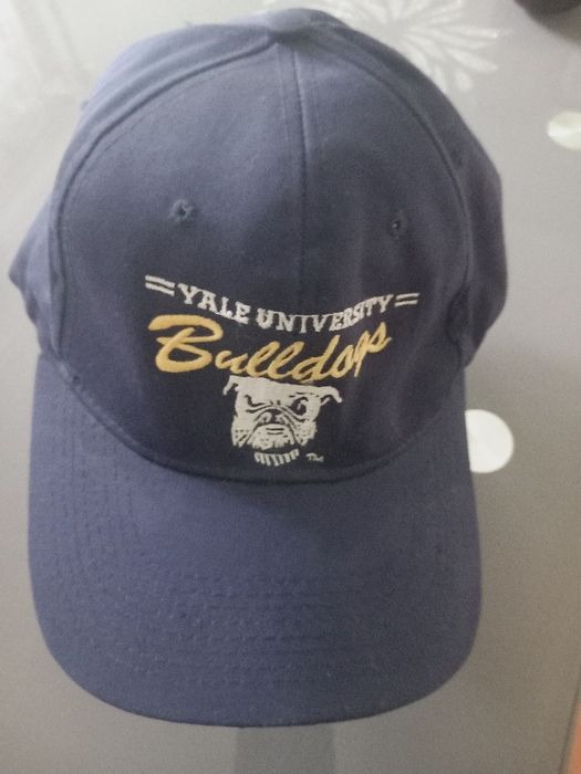 Bulldogs czapka z daszkiem granatowa jak nowa