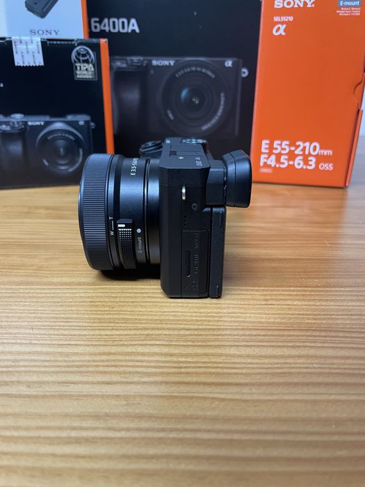 Máquina Fotográfica Mirrorless Sony Alpha a6400 + E PZ 16-50mm f/3.5-5.6