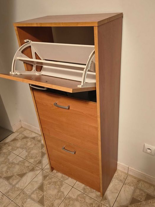 Szafka na buty i wieszak