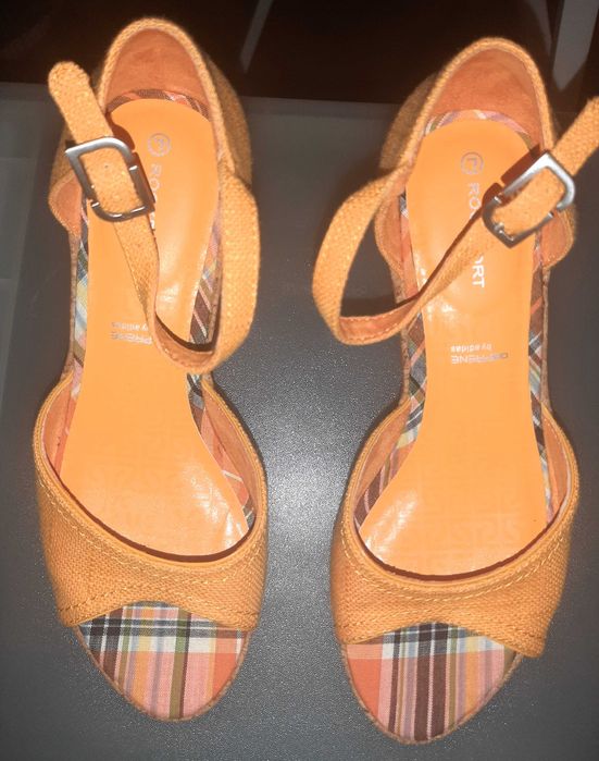 Sandalias na cor ocre Rockport