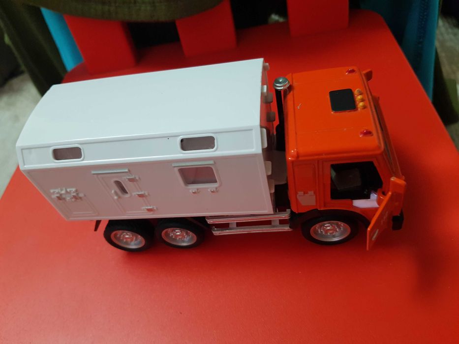 Машинки для хлопчика.