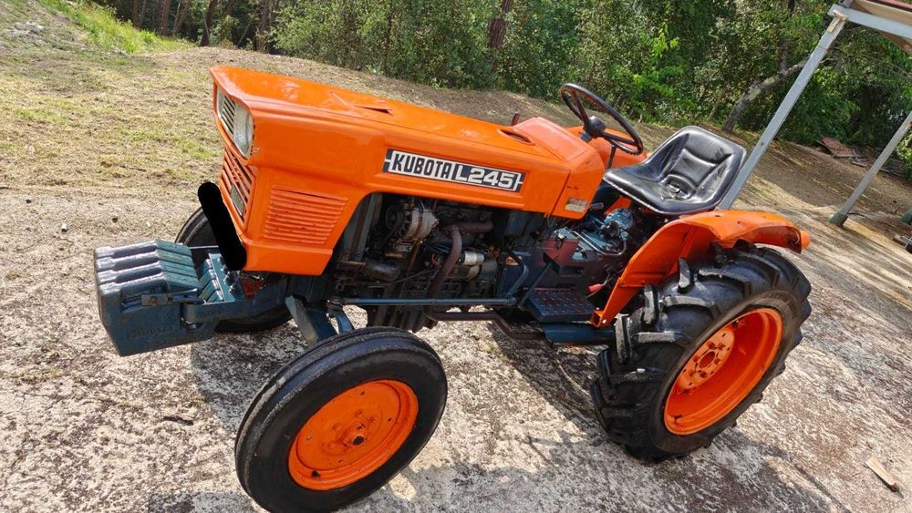 Trator Kubota L245 (25 CV)