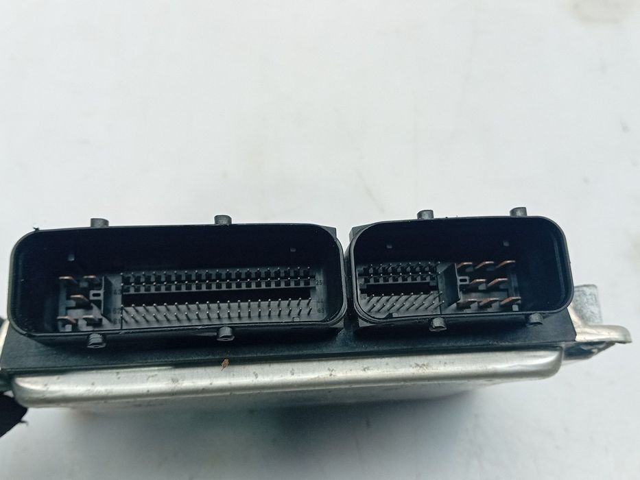 Centralina motor / ECU AUDI A4 Avant (8E5, B6)