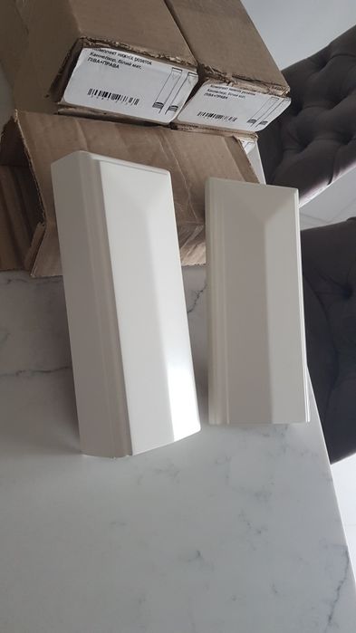 Комплект нижніх розеток для міжкомнатних дверей