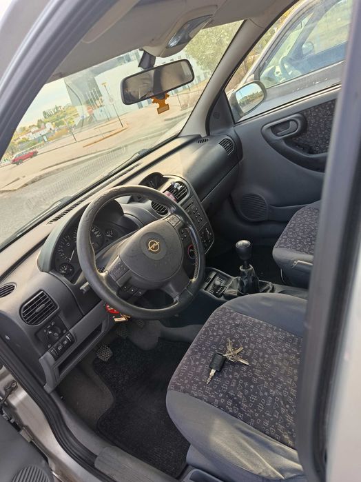 Corsa C ano 2001 1.2 gasolina