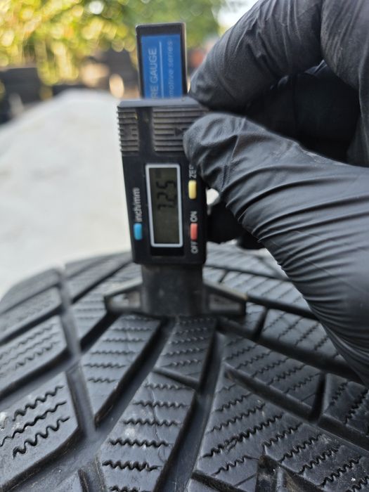 Шини зимові 215/60r16 Vredestein пара 2021й рік
