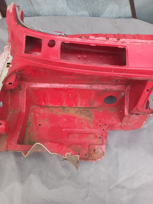 Bmw e30 rarytas półka pod akumulator