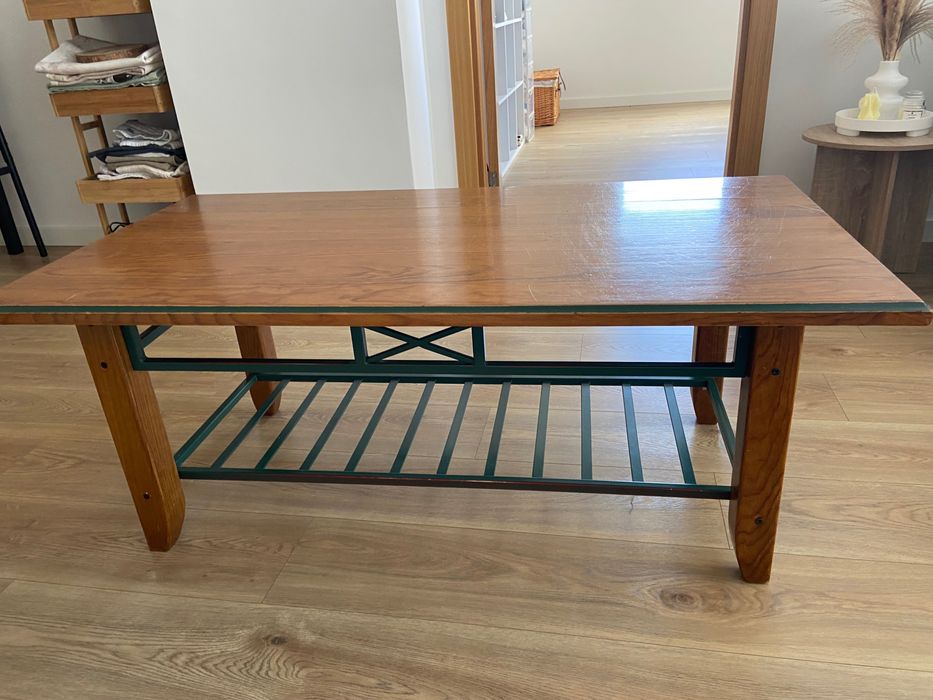 Mesa em Madeira Maciça e Ferro