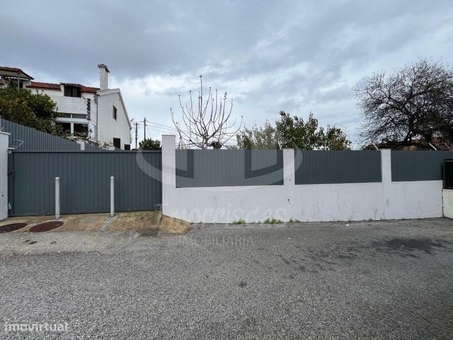Terreno em fase de legalização com 320 m² na Portela da Azóia, Sant... — Santa Iria De Azoia, São João Da Talha E Bobadela, Lisboa
