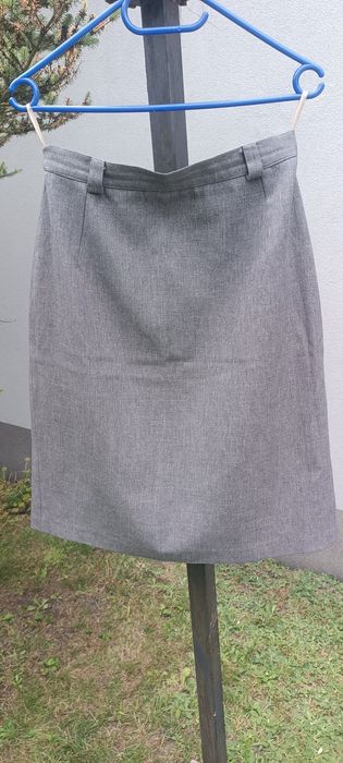 Spódnica prosta szara