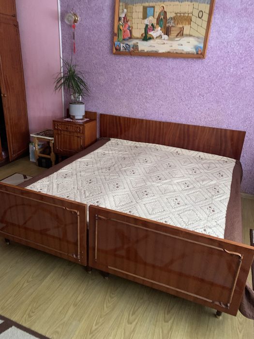 Продам кровать для спальні