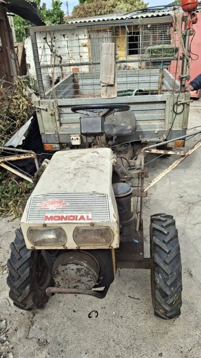Motocultivador com reboque motor lombardini