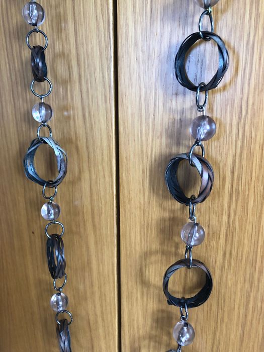 Fio comprido, leve e elegante