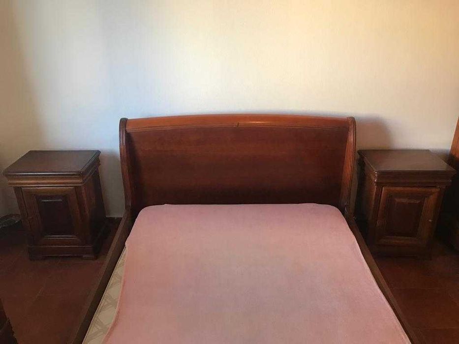 Mobília de Quarto de Cerejeira