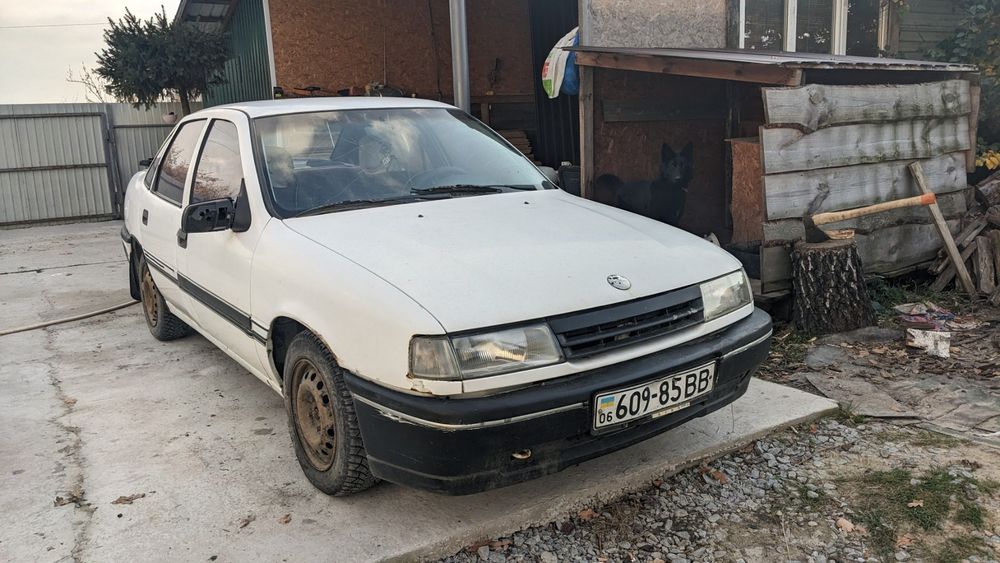 продам Опель машину 1990 року