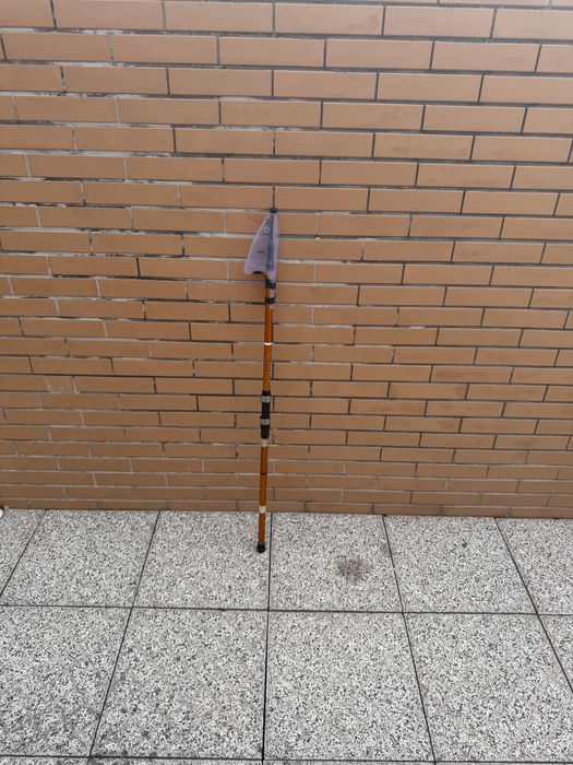 Vendo cana de pesca 3.00m com carreto