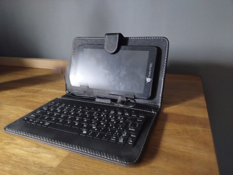 Tablet Navitel T700 3G android