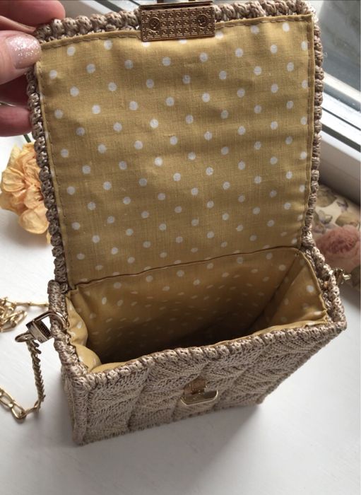 Маленькі сумочки-клатчі ручної роботи