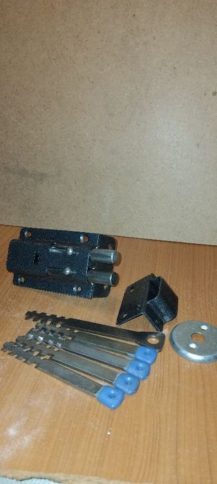 Замок накладний ЗН-5 голеол рейковий дверний, гаражний ЗН-5 рейковий.