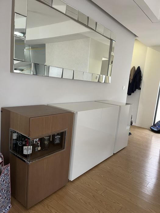 Movel aparador e espelho