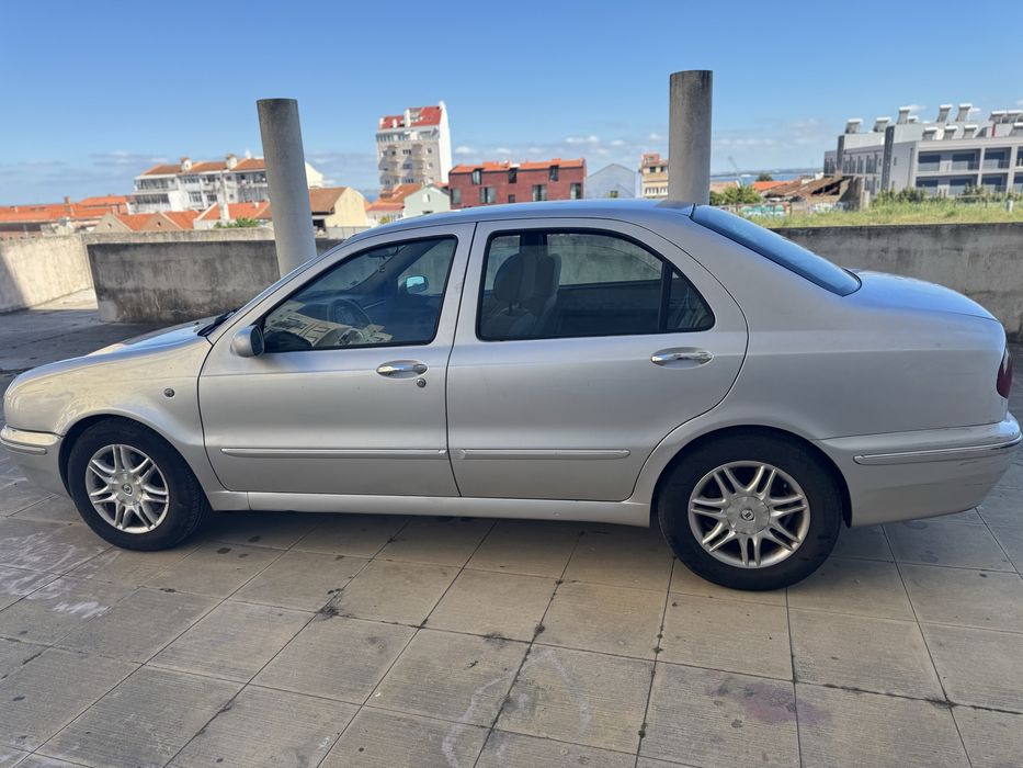 Lancia lybra 1.9 gásoleo 2002