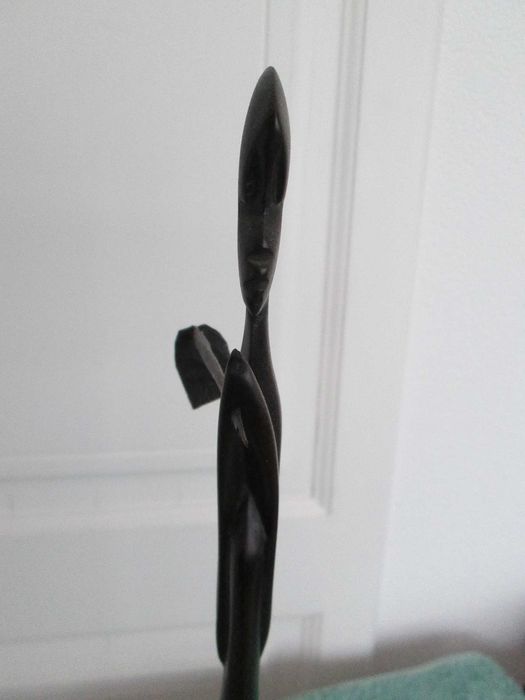 Blackwood Statue64409390888707122
