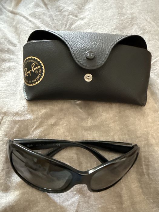 Oculos escuros Ray Ban