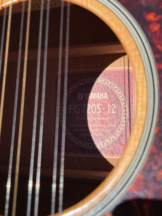 Гітара Yamaha FG 720 S12