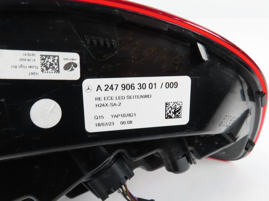 Farolim Led Mercedes-Benz Eqa Ref: A2479063001