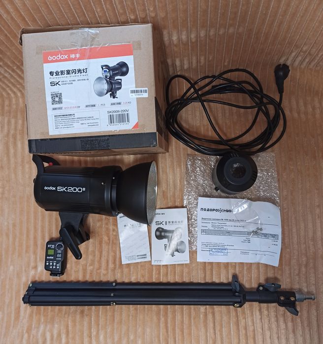 Студійне світло, Godox sk 200ii,  синхронізатор, стійка,комплект,