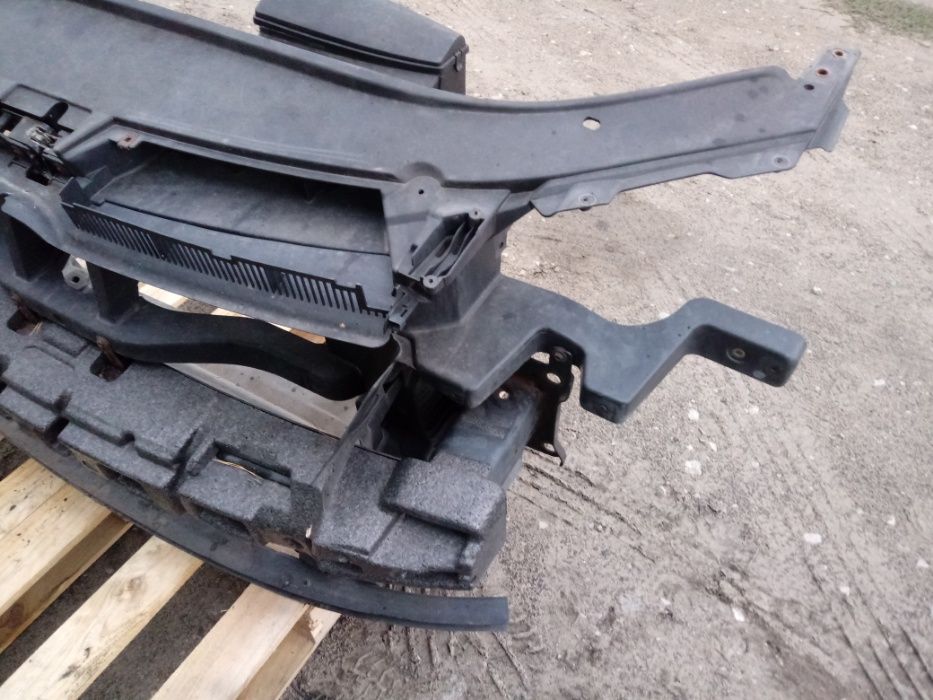 Passat b6 wzmocnienie pas przedni kompletny chlodnica 1.9 2.0 1.6